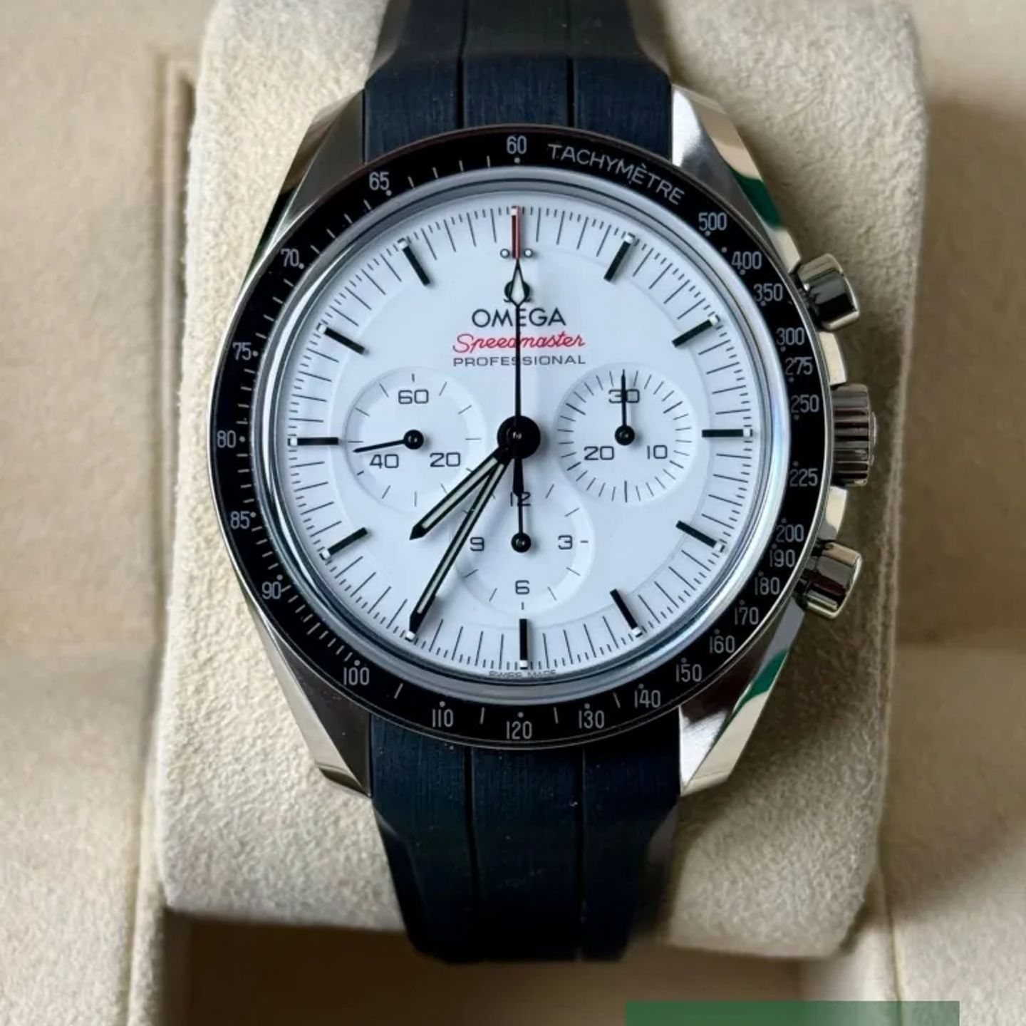 Omega Speedmaster Professional Moonwatch 310.32.42.50.04.001 - (2/7)