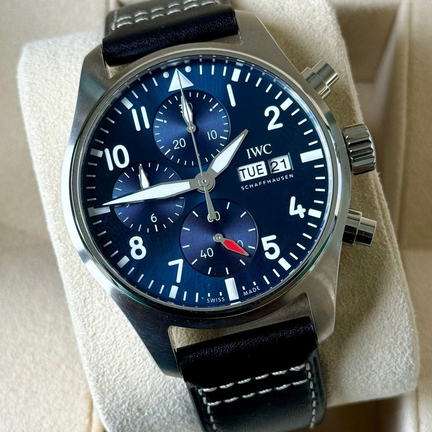 IWC Pilot Chronograph IW388101 (2023) - Blue dial 41 mm Steel case (1/7)