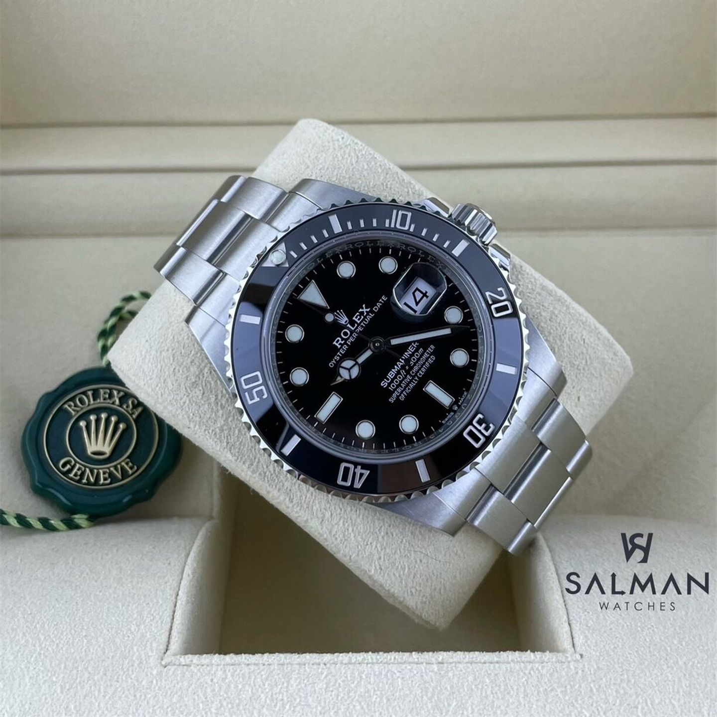 Rolex Submariner Date 126610LN (2024) - Black dial 41 mm Steel case (2/4)