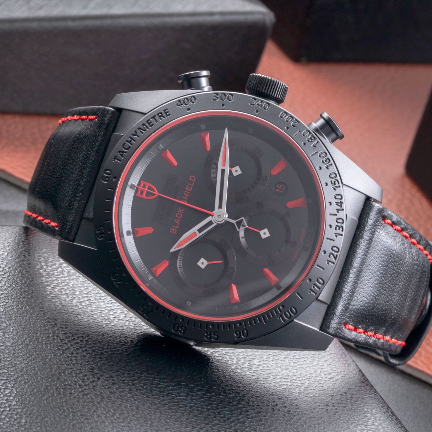 Tudor Fastrider Black Shield 42000CR - (2/8)