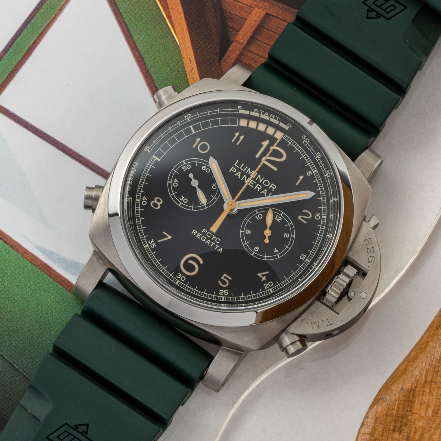 Panerai Luminor 1950 Regatta 3 Days Chrono Flyback PAM00652 (Onbekend (willekeurig serienummer)) - Zwart wijzerplaat 47mm Titanium (2/8)