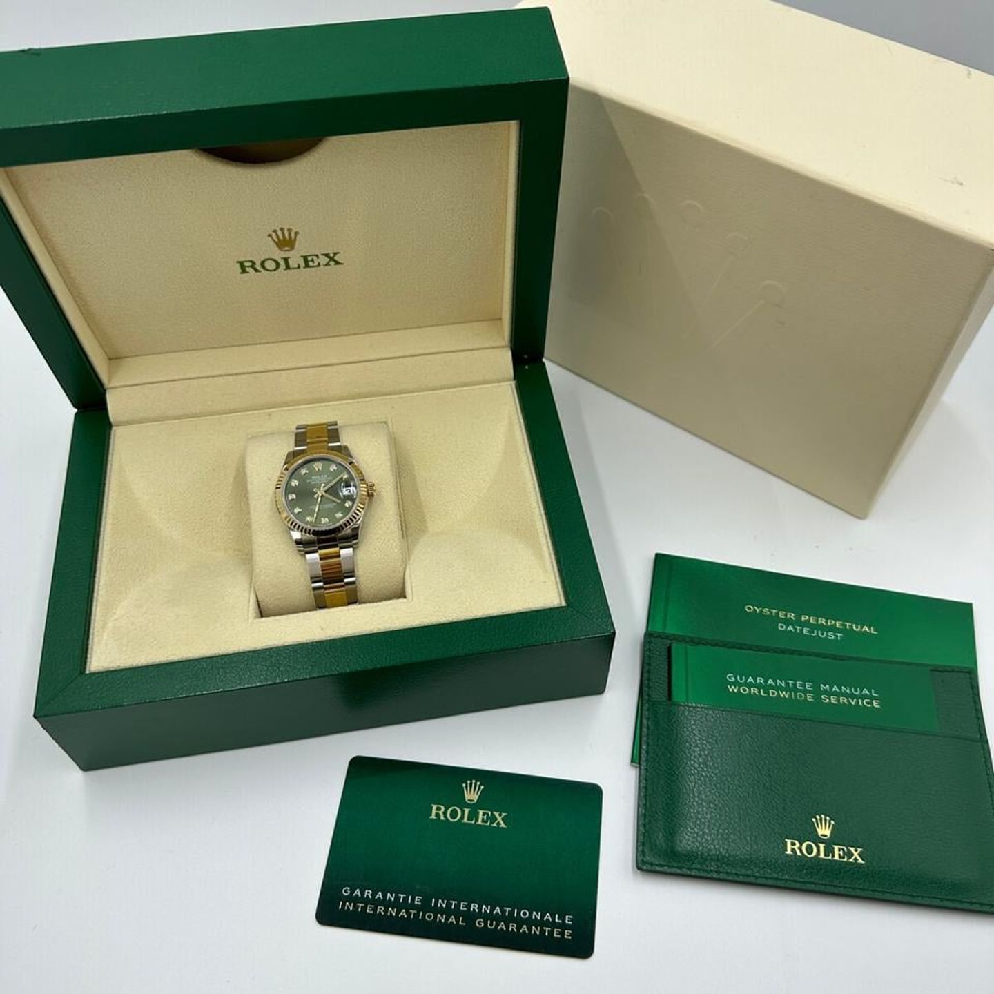 Rolex Datejust 278273 (2026) - 37mm Goud/Staal (2/10)