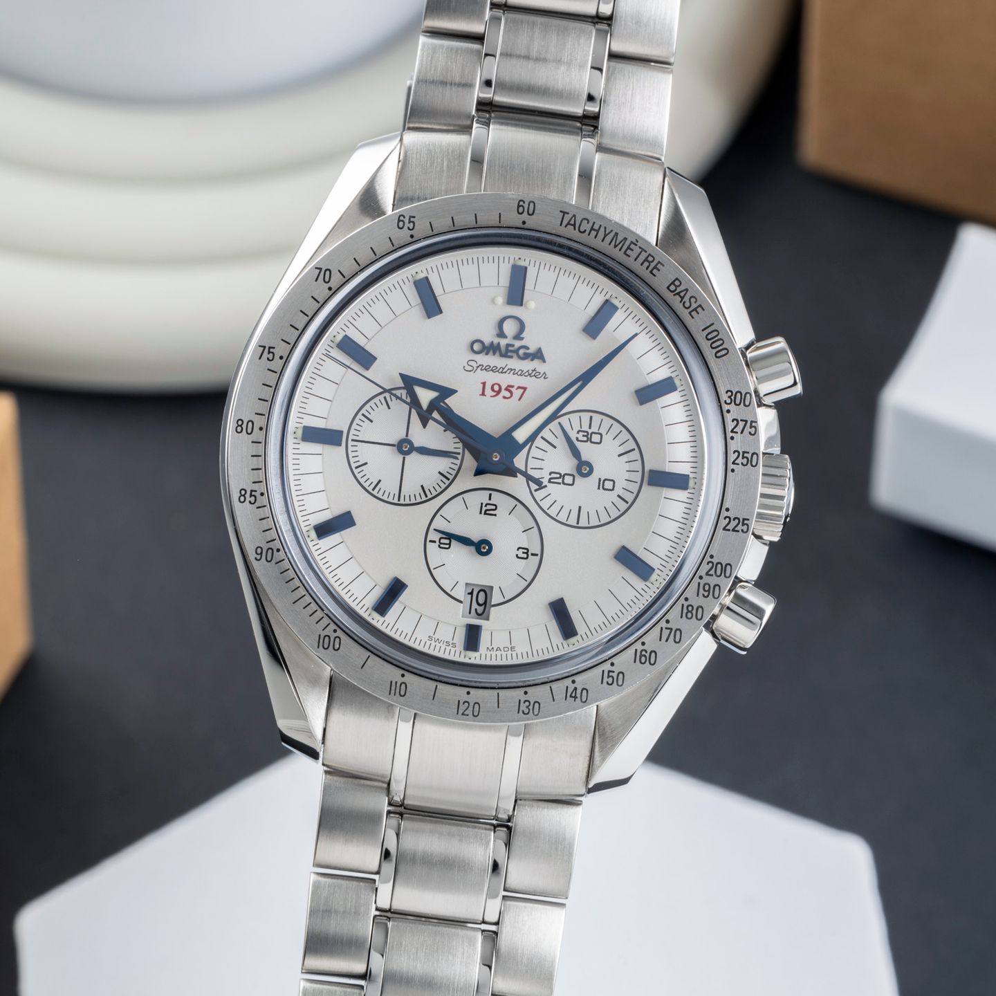 Omega Speedmaster Broad Arrow 321.10.42.50.02.001 (2008) - Silver dial 42 mm Steel case (3/8)