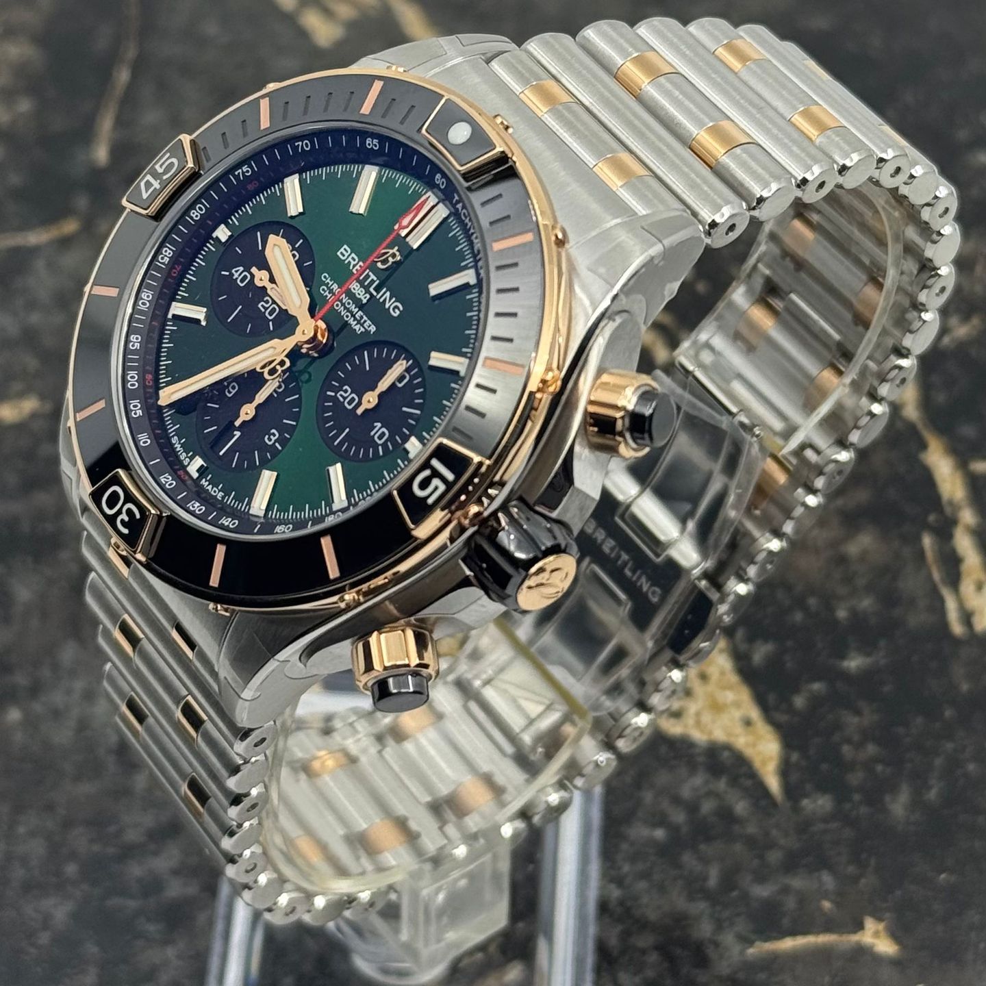 Breitling Chronomat UB0136251L1U1 (2026) - Groen wijzerplaat 44mm Goud/Staal (5/8)
