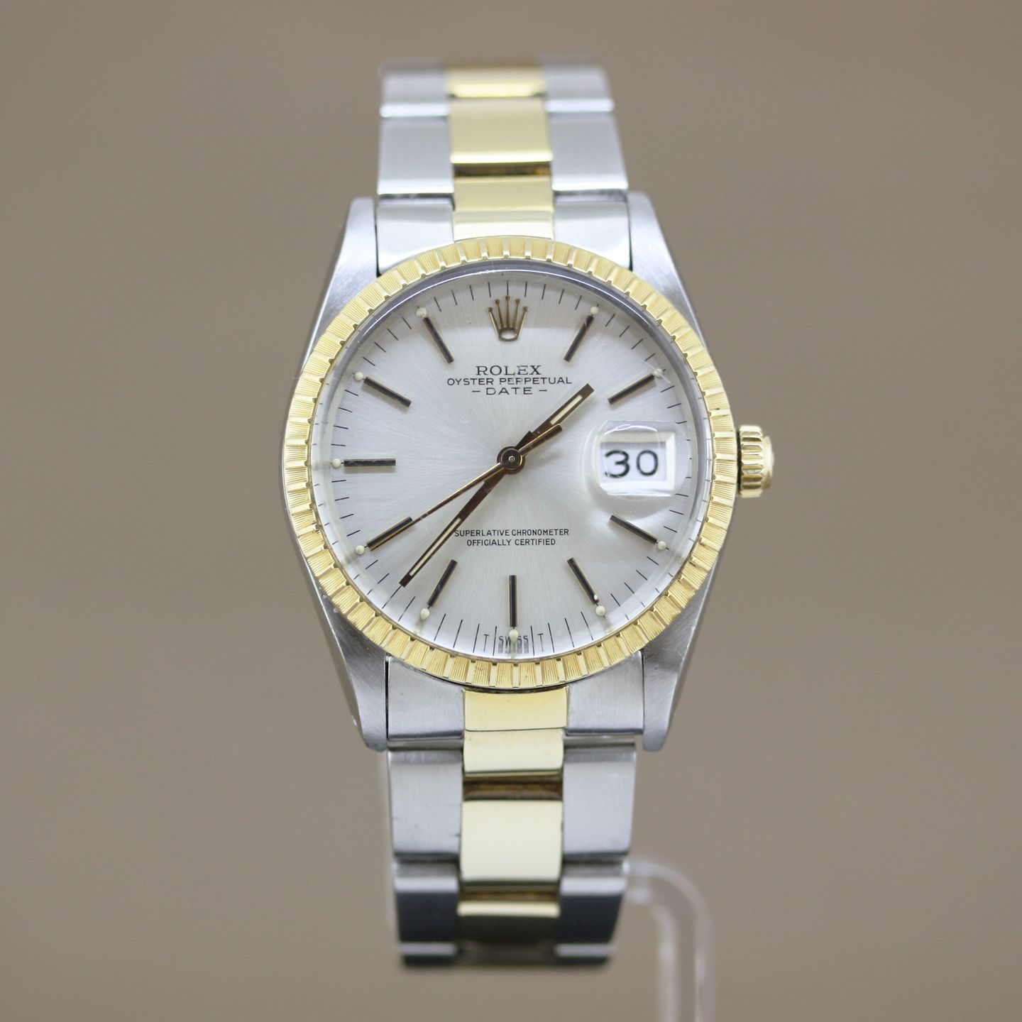 Rolex Oyster Perpetual Date 15053 (1985) - Silver dial 34 mm Gold/Steel case (1/8)