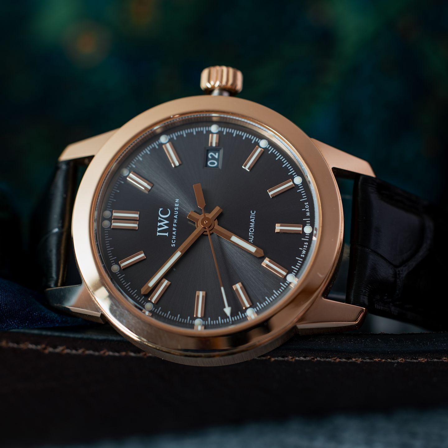 IWC Ingenieur Automatic IW357003 (2022) - Grey dial 40 mm Steel case (2/7)