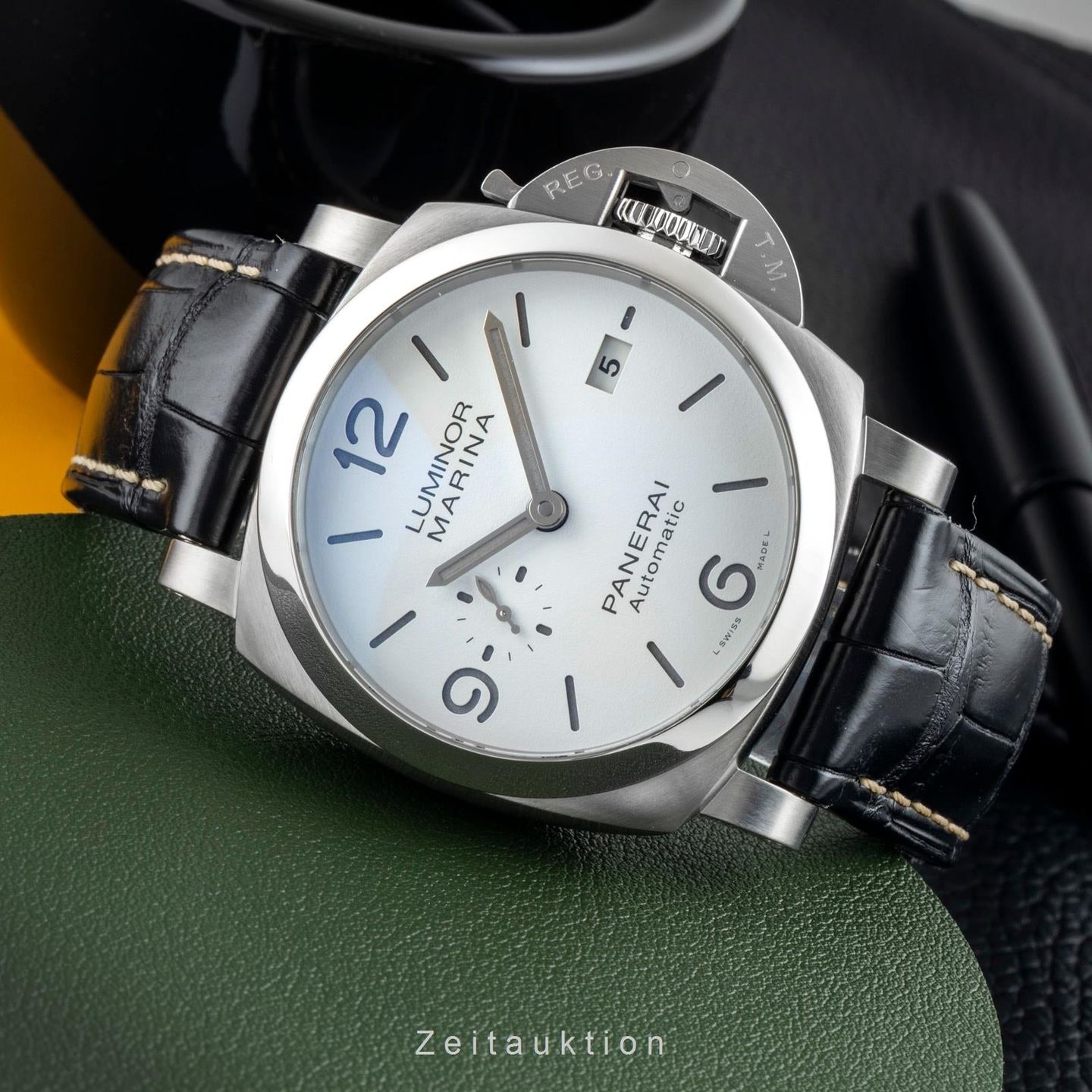 Panerai Luminor Marina PAM01314 (Onbekend (willekeurig serienummer)) - Wit wijzerplaat 44mm Staal (2/8)