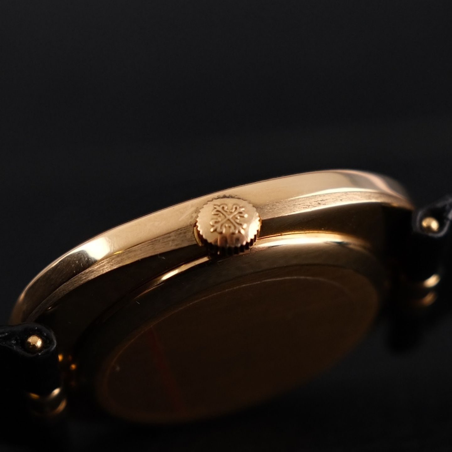 Patek Philippe Golden Ellipse 3948 (Unknown (random serial)) - White dial 28 mm Yellow Gold case (8/8)