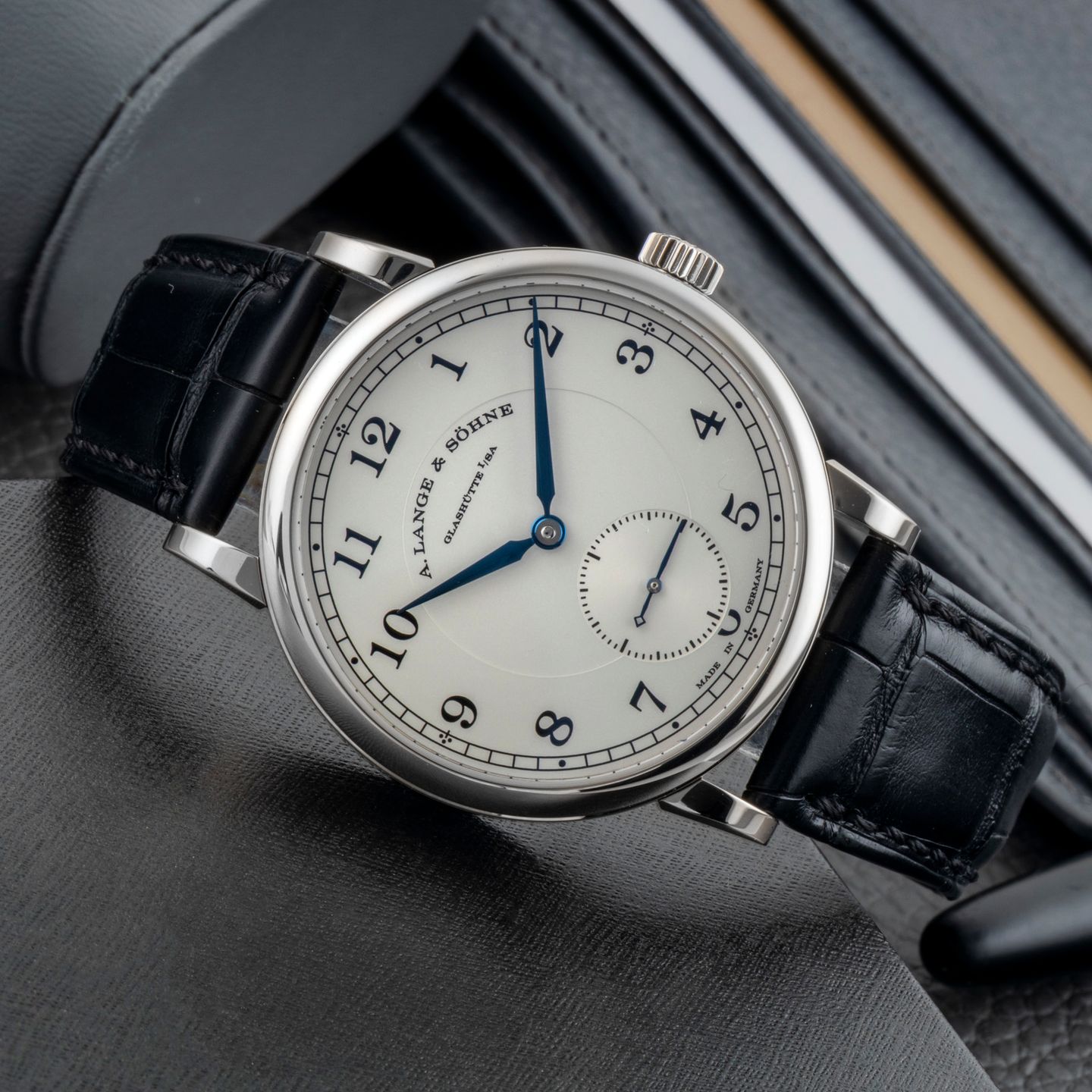 A. Lange & Söhne 1815 235.026 - (2/8)