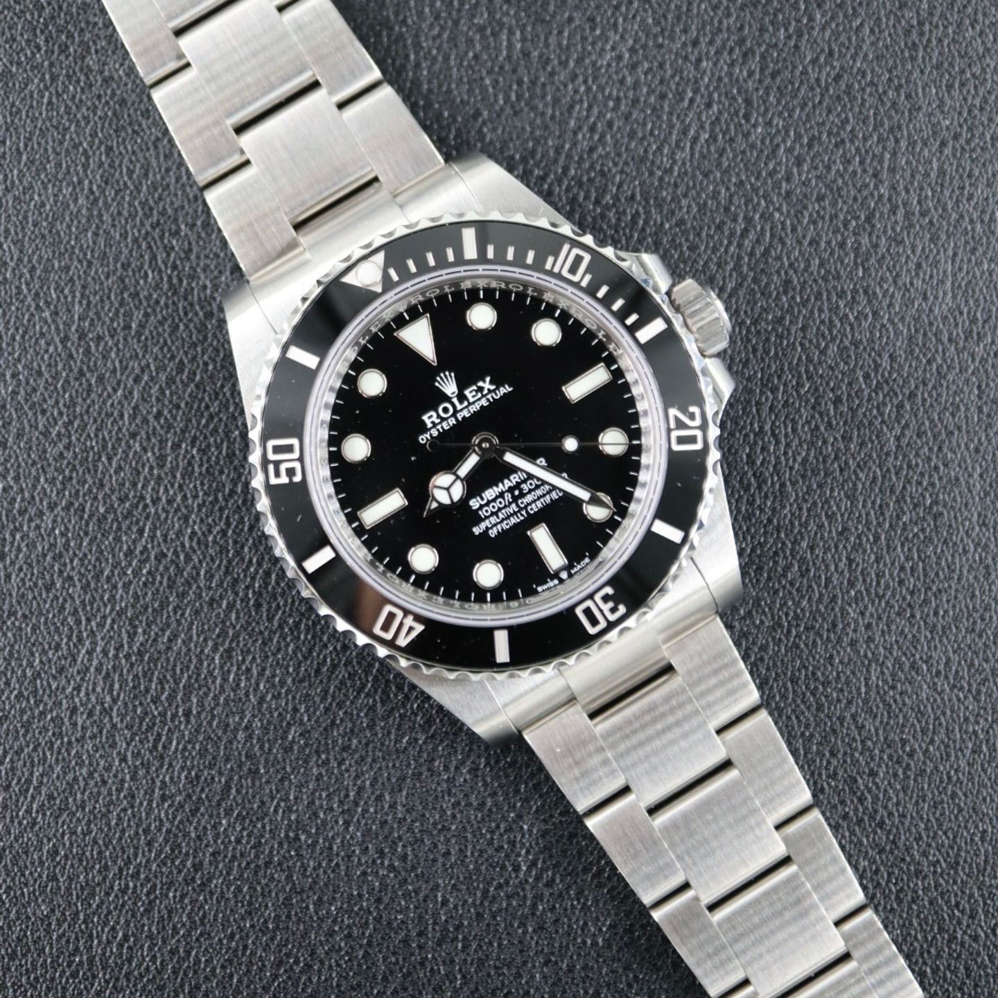 Rolex Submariner Date 126610LN (2022) - Zwart wijzerplaat 41mm Staal (2/7)