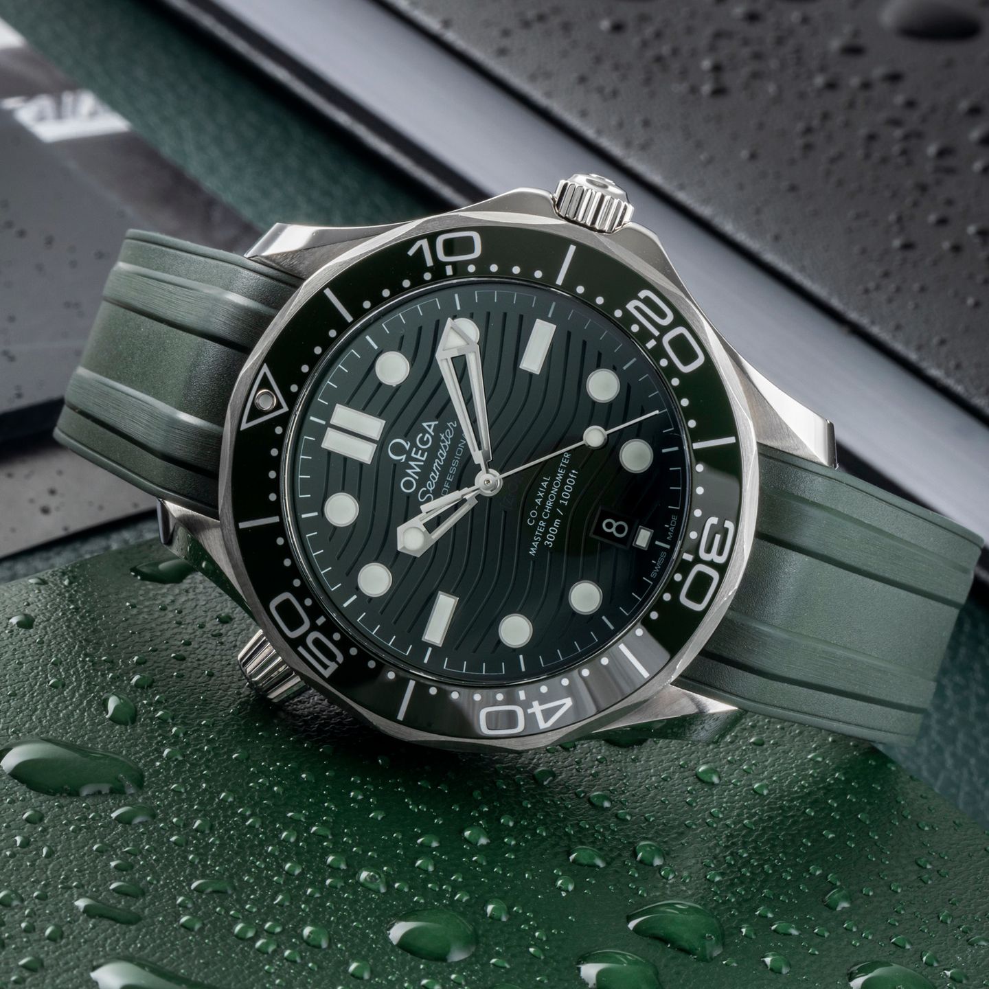 Omega Seamaster Diver 300 M 210.32.42.20.10.001 (Onbekend (willekeurig serienummer)) - Groen wijzerplaat 42mm Staal (2/8)