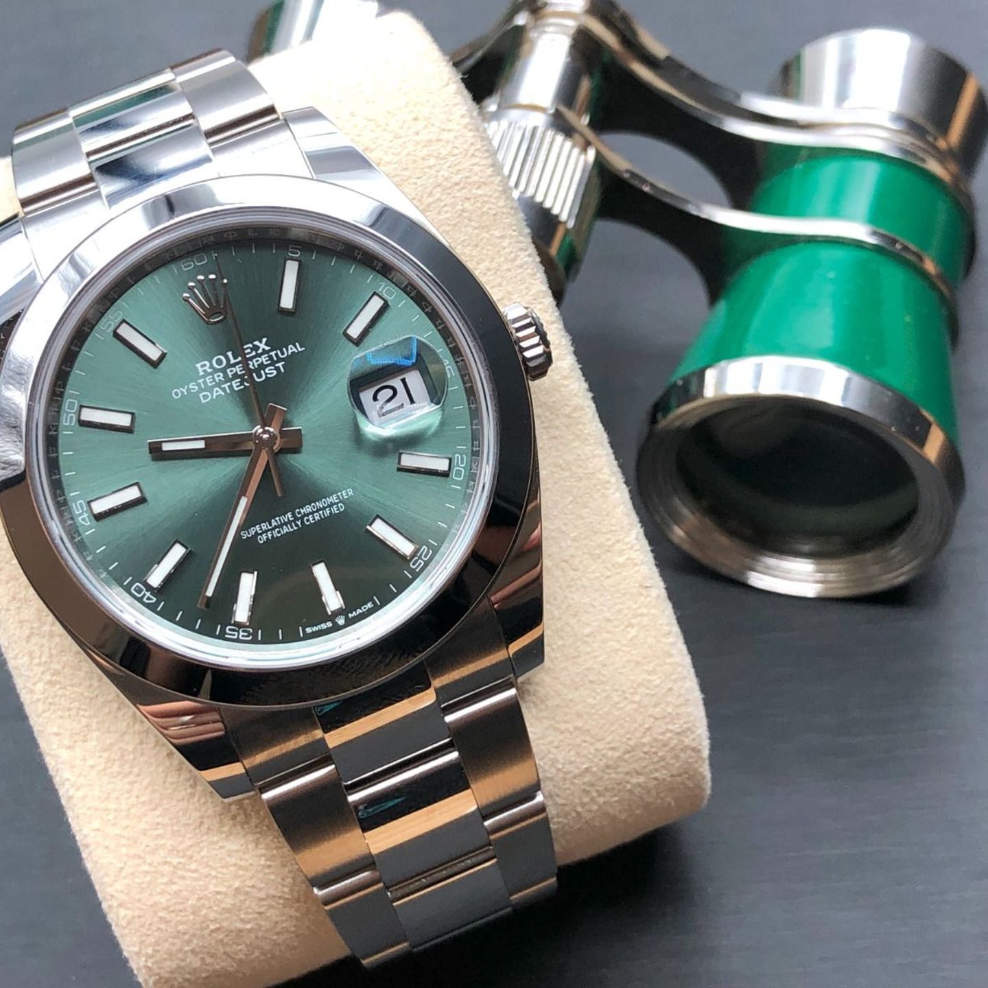 Rolex Datejust 41 126300 (2023) - Green dial 41 mm Steel case (3/8)