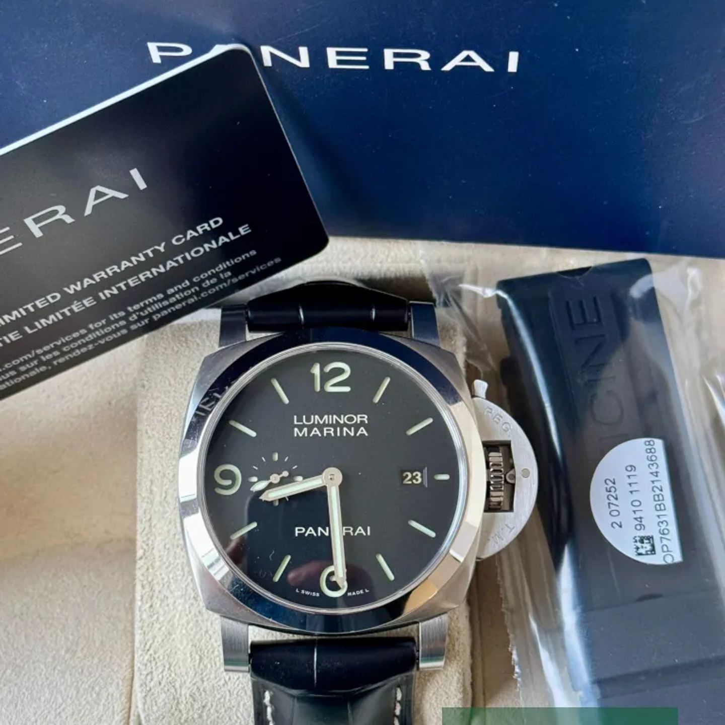 Panerai Luminor Marina PAM03312 (2025) - Zwart wijzerplaat 44mm Staal (7/7)