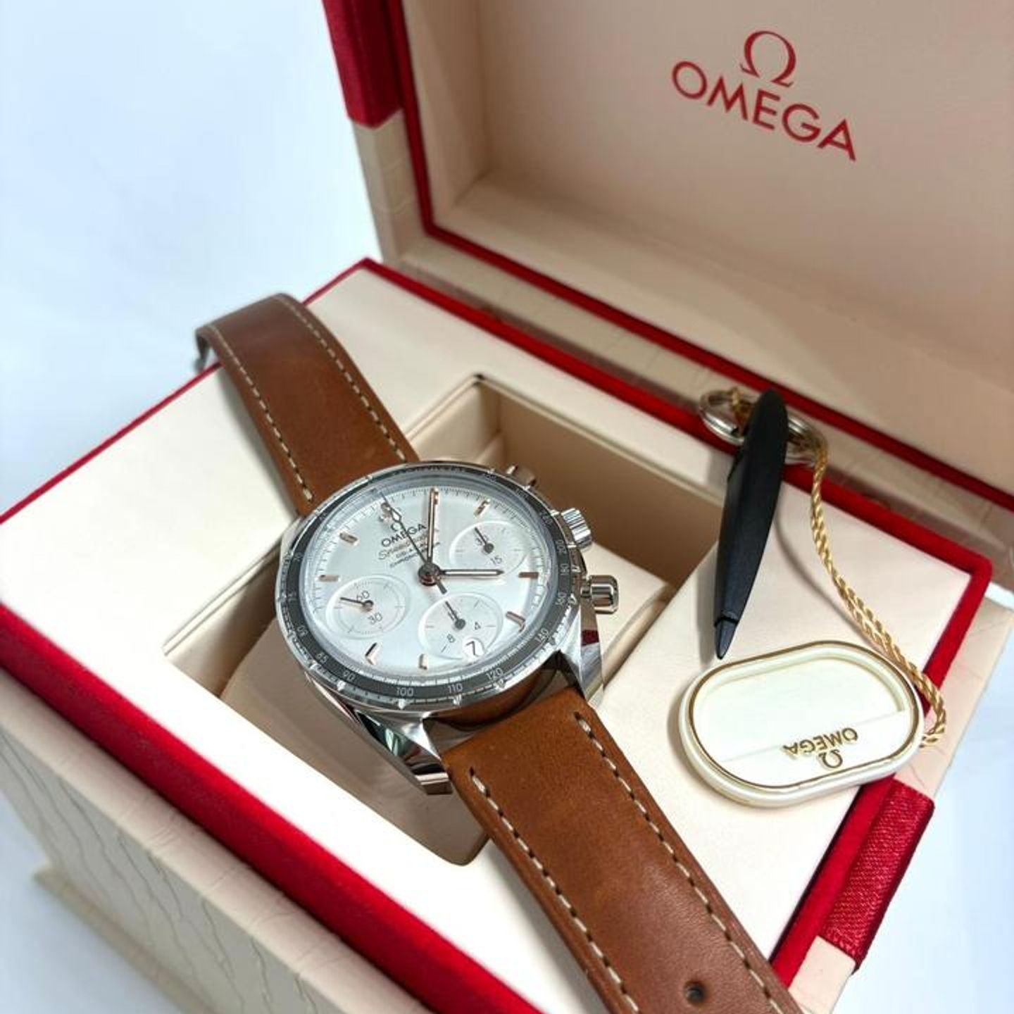 Omega Speedmaster 324.32.38.50.02.001 - (3/10)