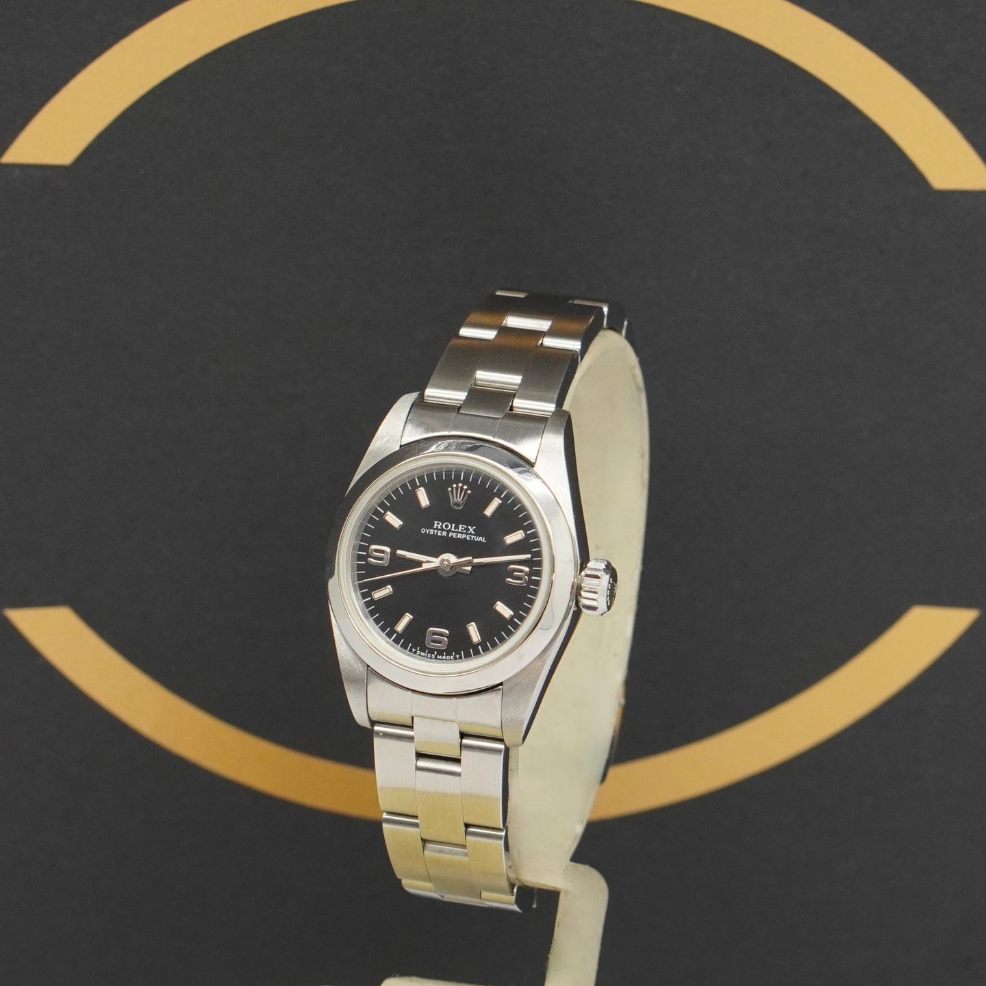 Rolex Oyster Perpetual 67180 (1996) - Black dial 26 mm Steel case (2/7)