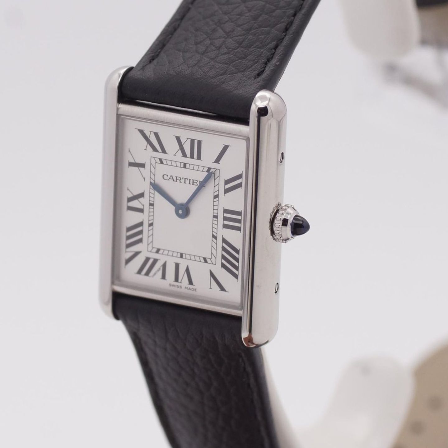 Cartier Tank WSTA0109 (2025) - Silver dial 26 mm Steel case (4/8)