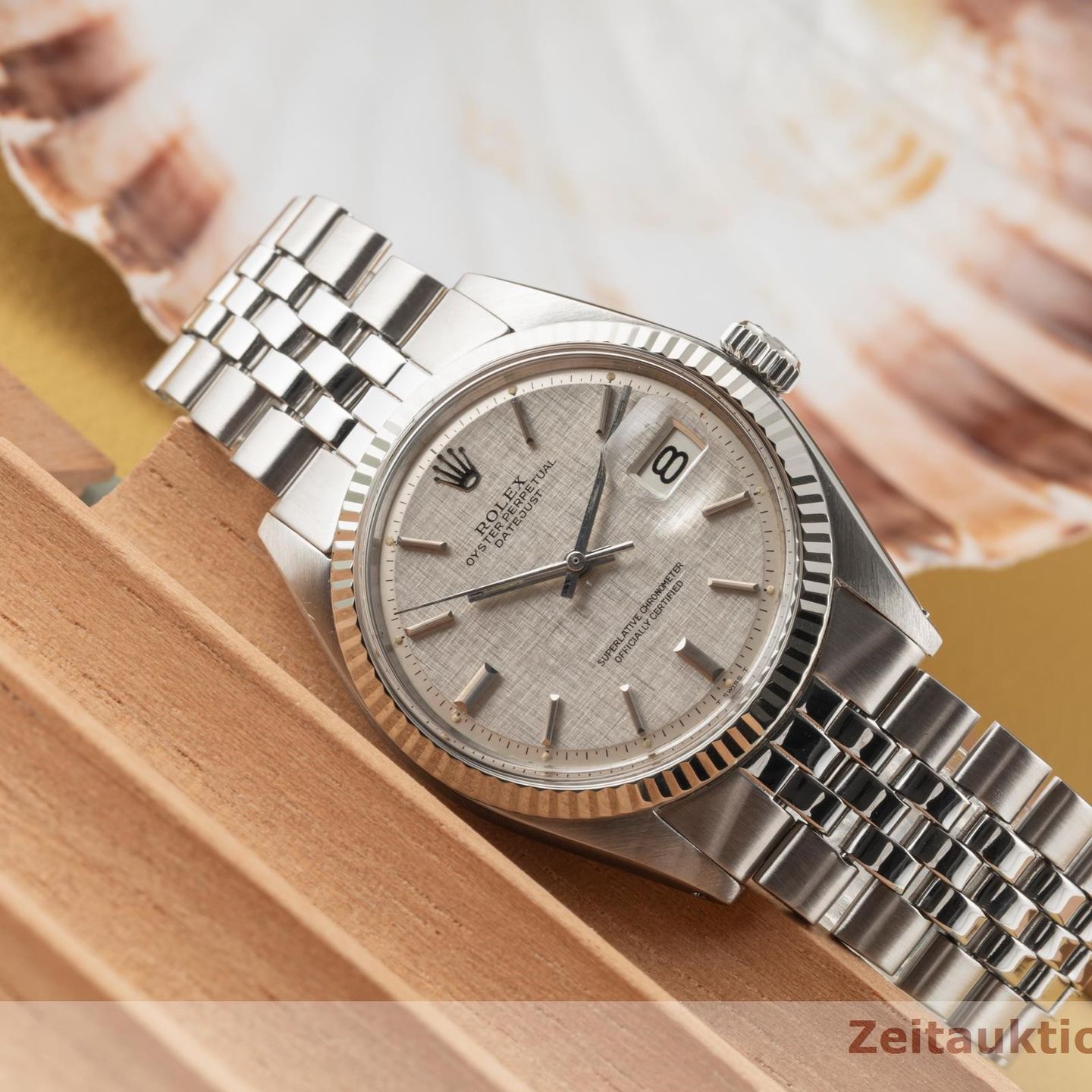 Rolex Datejust 1601 (1972) - Silver dial 36 mm White Gold case (2/8)