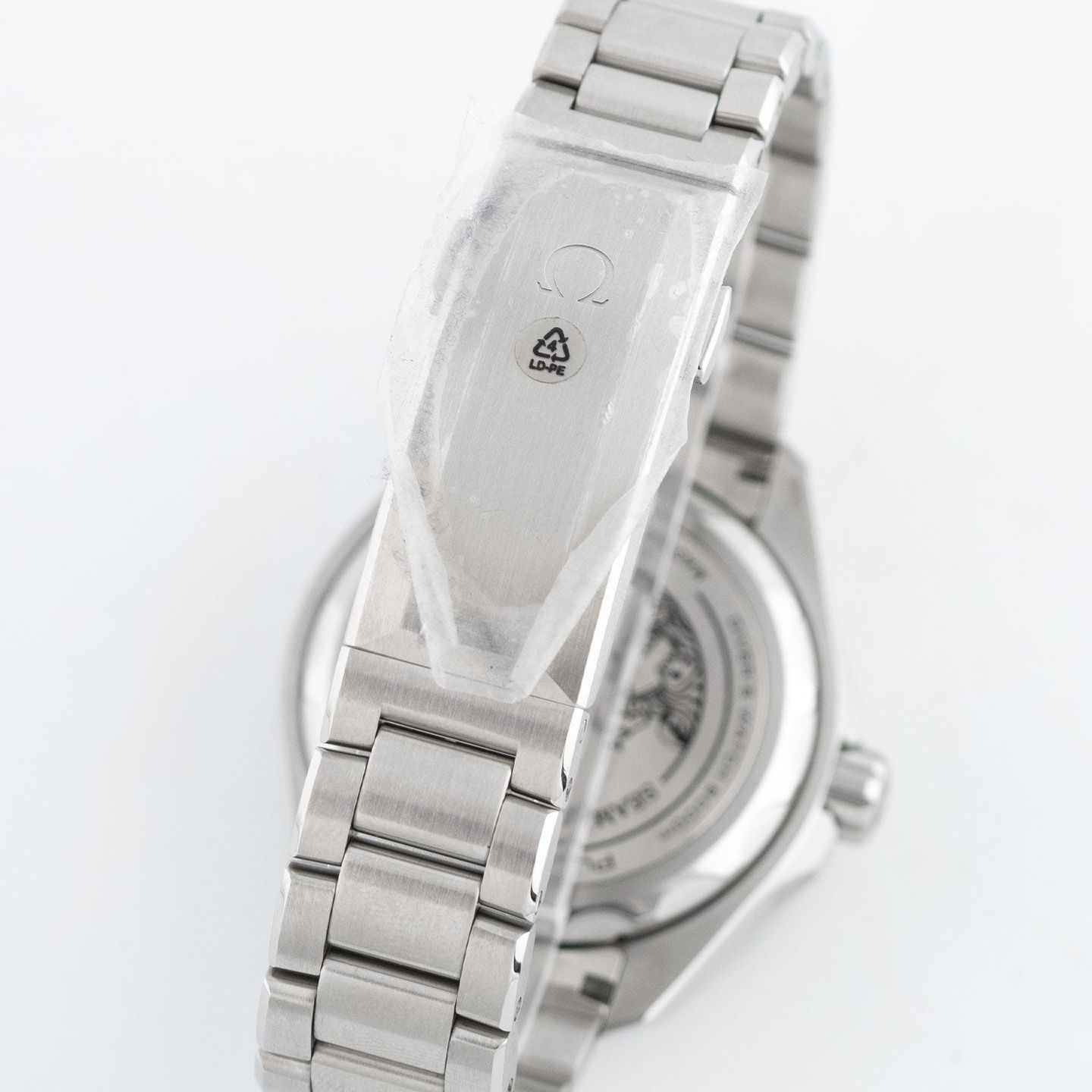 Omega Seamaster Planet Ocean 215.30.46.21.03.002 - (5/8)