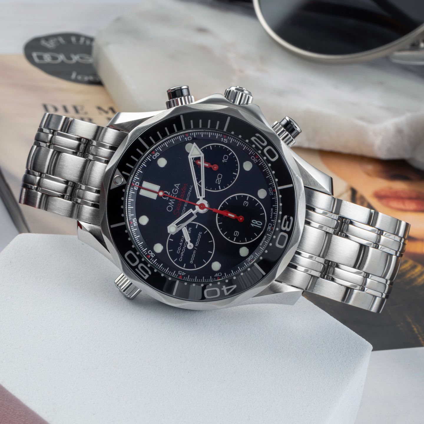 Omega Seamaster Diver 300 M 212.30.42.50.01.001 (Unknown (random serial)) - Black dial 42 mm Steel case (2/8)