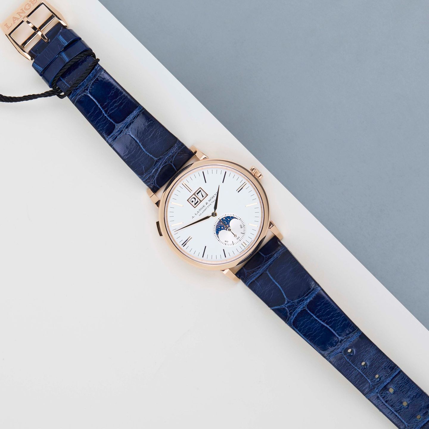 A. Lange & Söhne Saxonia 384.032 - (2/8)