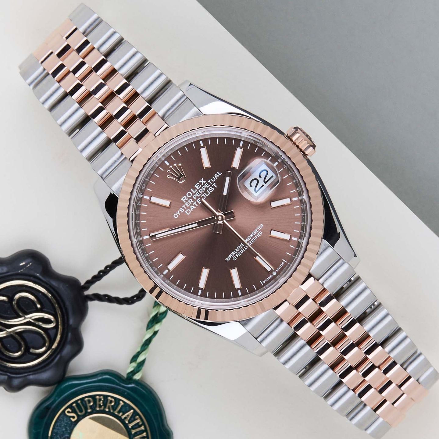 Rolex Datejust 36 126231 (2024) - Bruin wijzerplaat 36mm Goud/Staal (1/8)