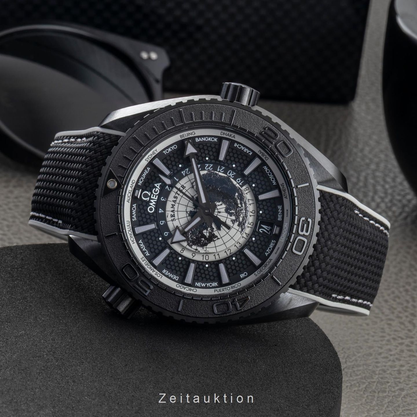 Omega Seamaster Planet Ocean 215.92.46.22.01.007 - (2/8)