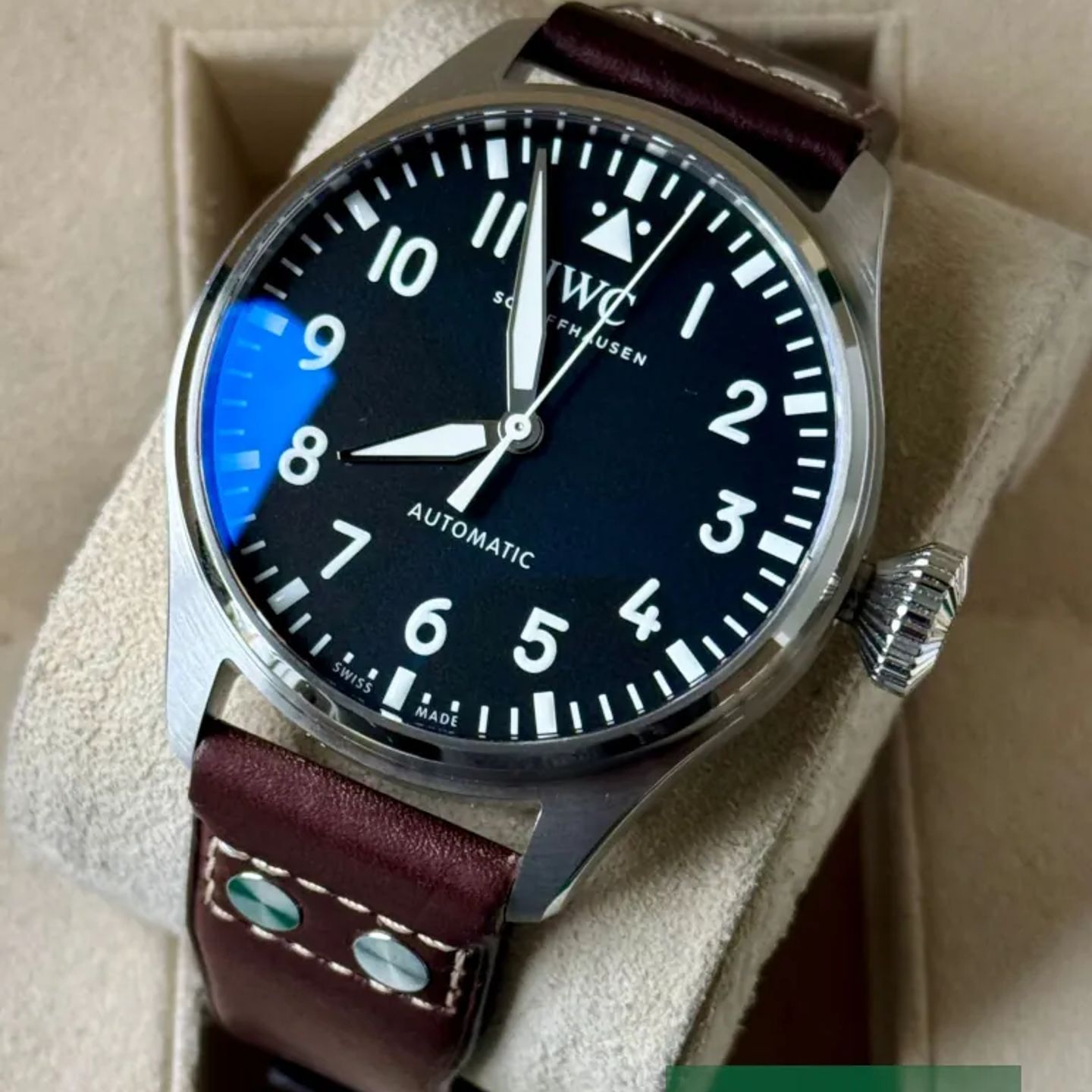 IWC Big Pilot IW329301 (2026) - Zwart wijzerplaat 43mm Staal (3/7)