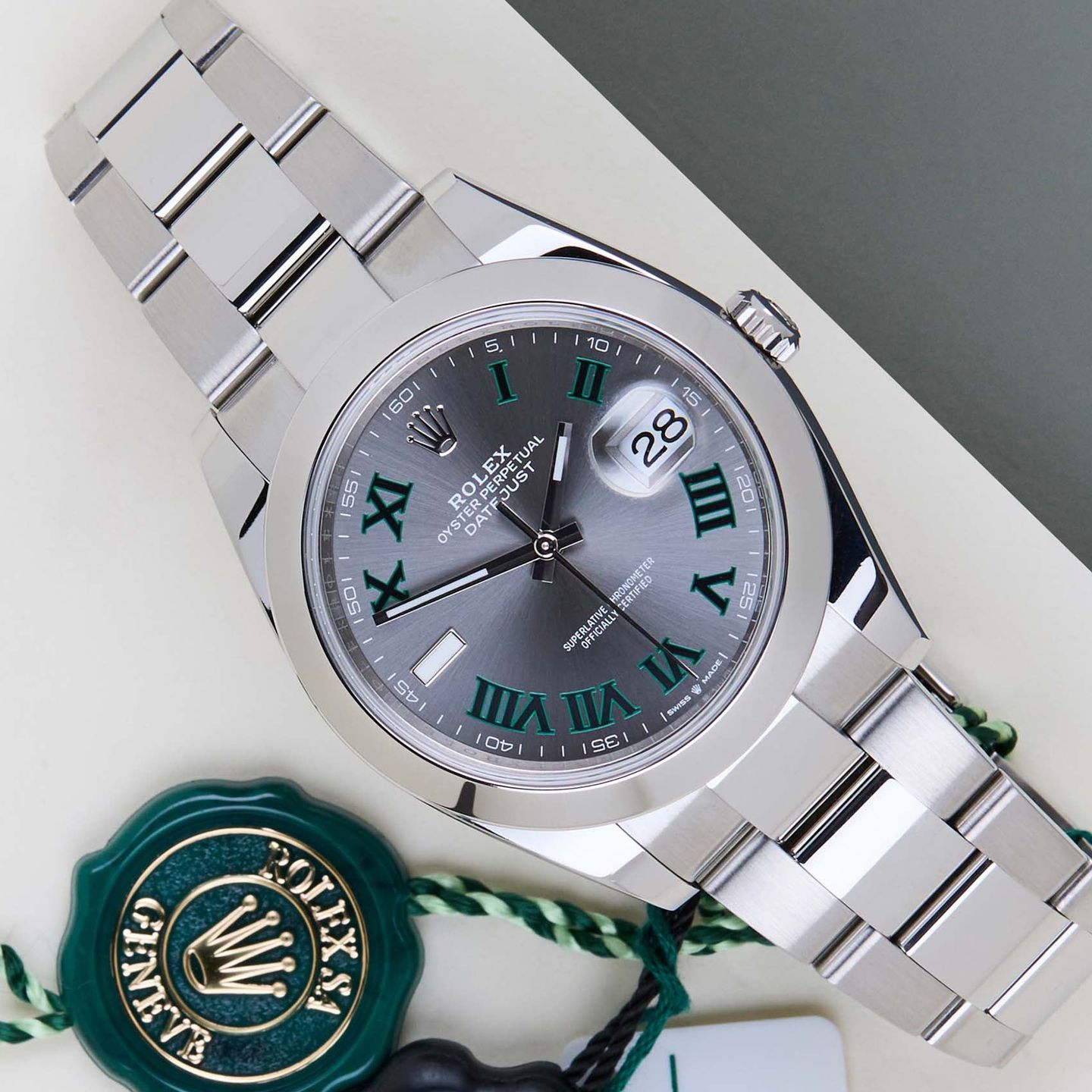 Rolex Datejust 41 126300 (2024) - Grey dial 41 mm Steel case (1/8)