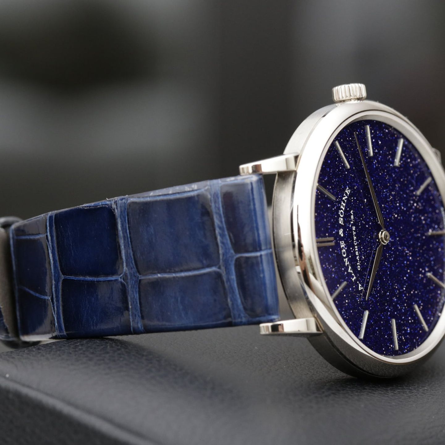 A. Lange & Söhne Saxonia 205.086 (2022) - Blue dial 37 mm White Gold case (3/8)