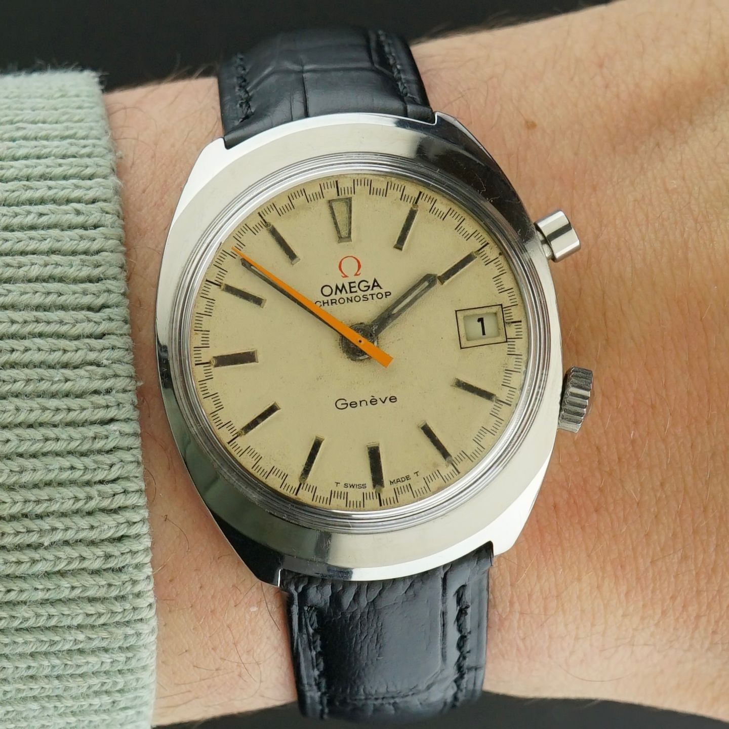 Omega Genève 146.010 - (2/8)