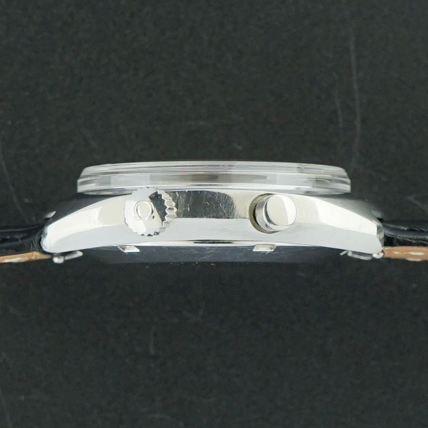 Omega Genève 146.010 - (4/8)