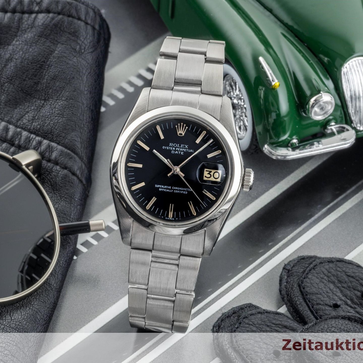 Rolex Oyster Perpetual Date 1500 (1977) - Black dial 34 mm Steel case (1/8)