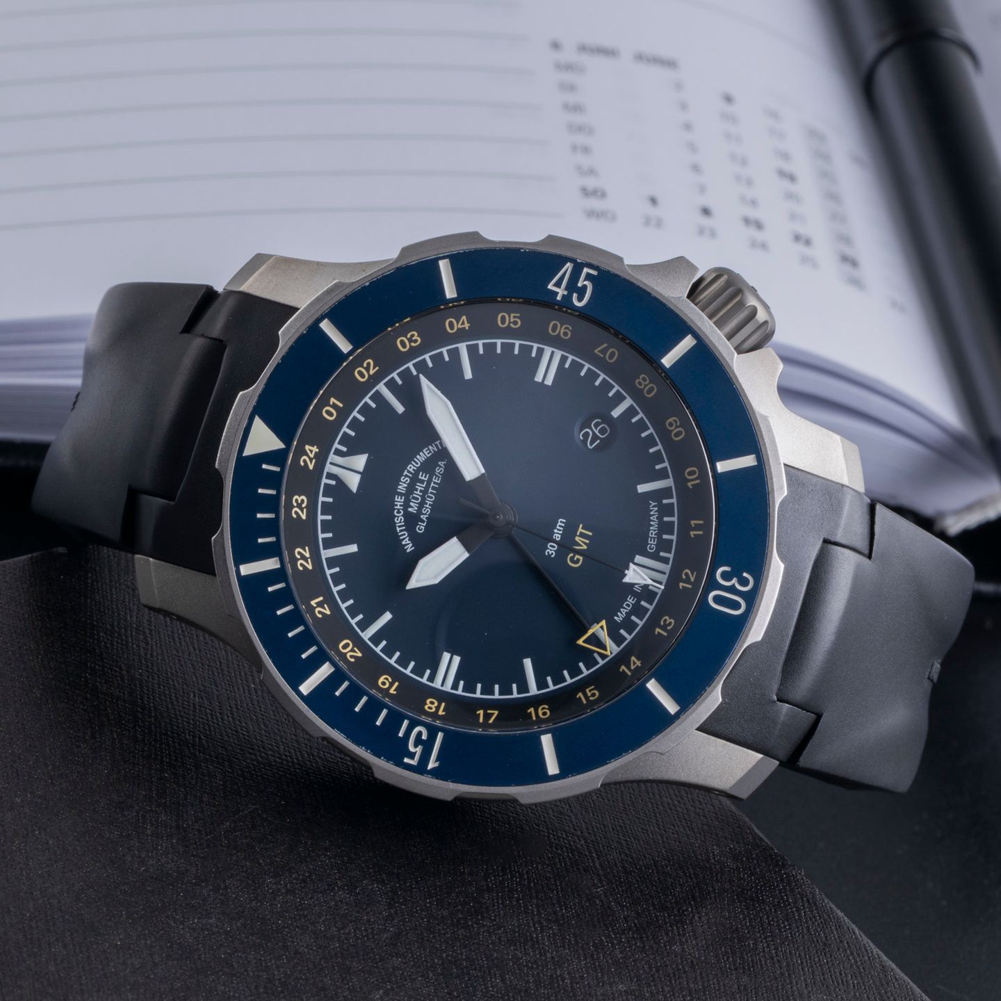 Mühle Glashütte Seebataillon GMT M1-28-62-KB (Onbekend (willekeurig serienummer)) - Blauw wijzerplaat 45mm Titanium (2/8)