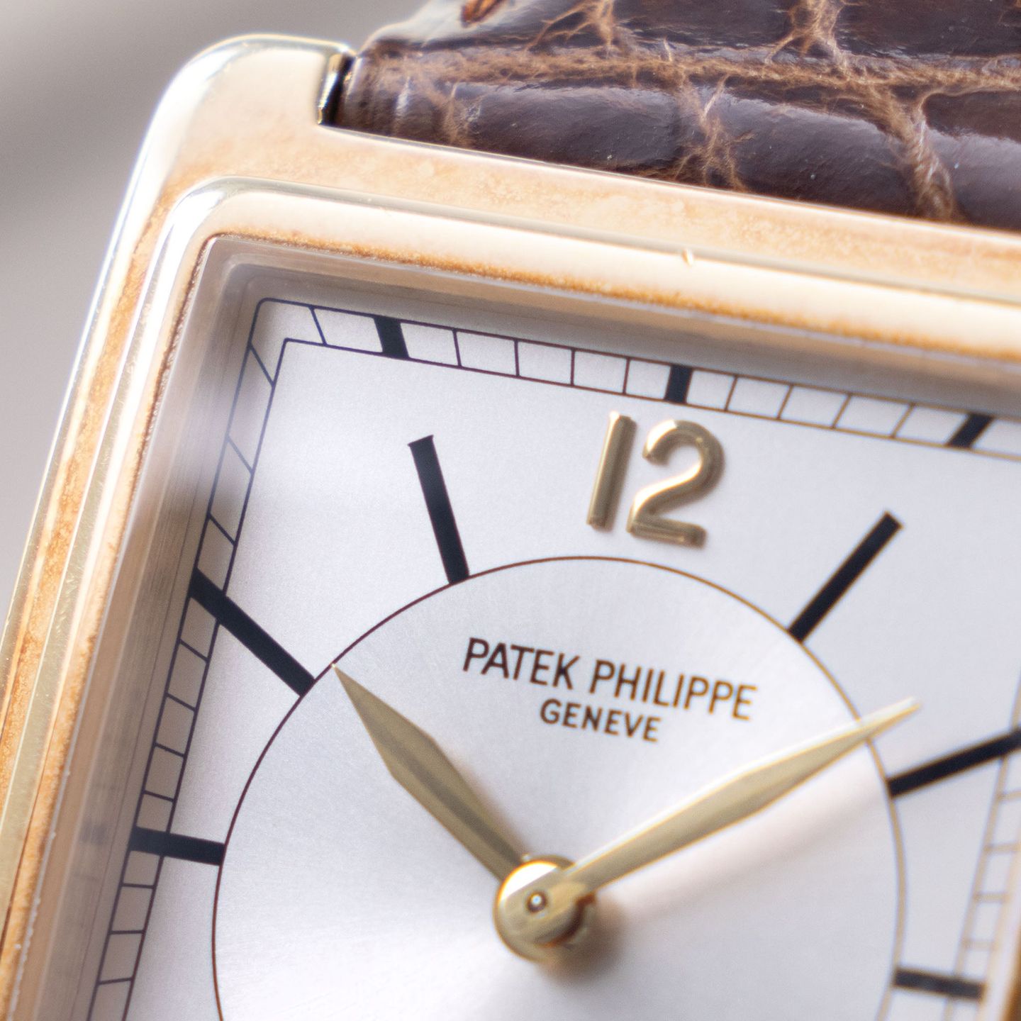 Patek Philippe Gondolo 5010J (2009) - Silver dial 29 mm Yellow Gold case (8/8)