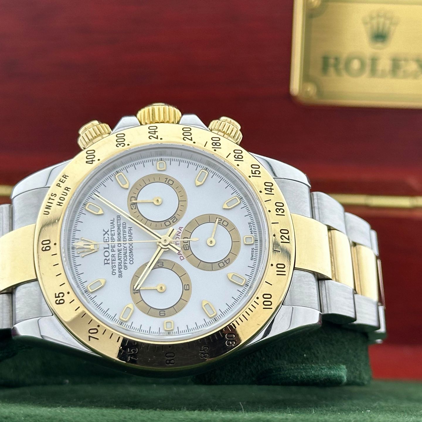 Rolex Daytona 116523 (2007) - White dial 40 mm Gold/Steel case (8/8)