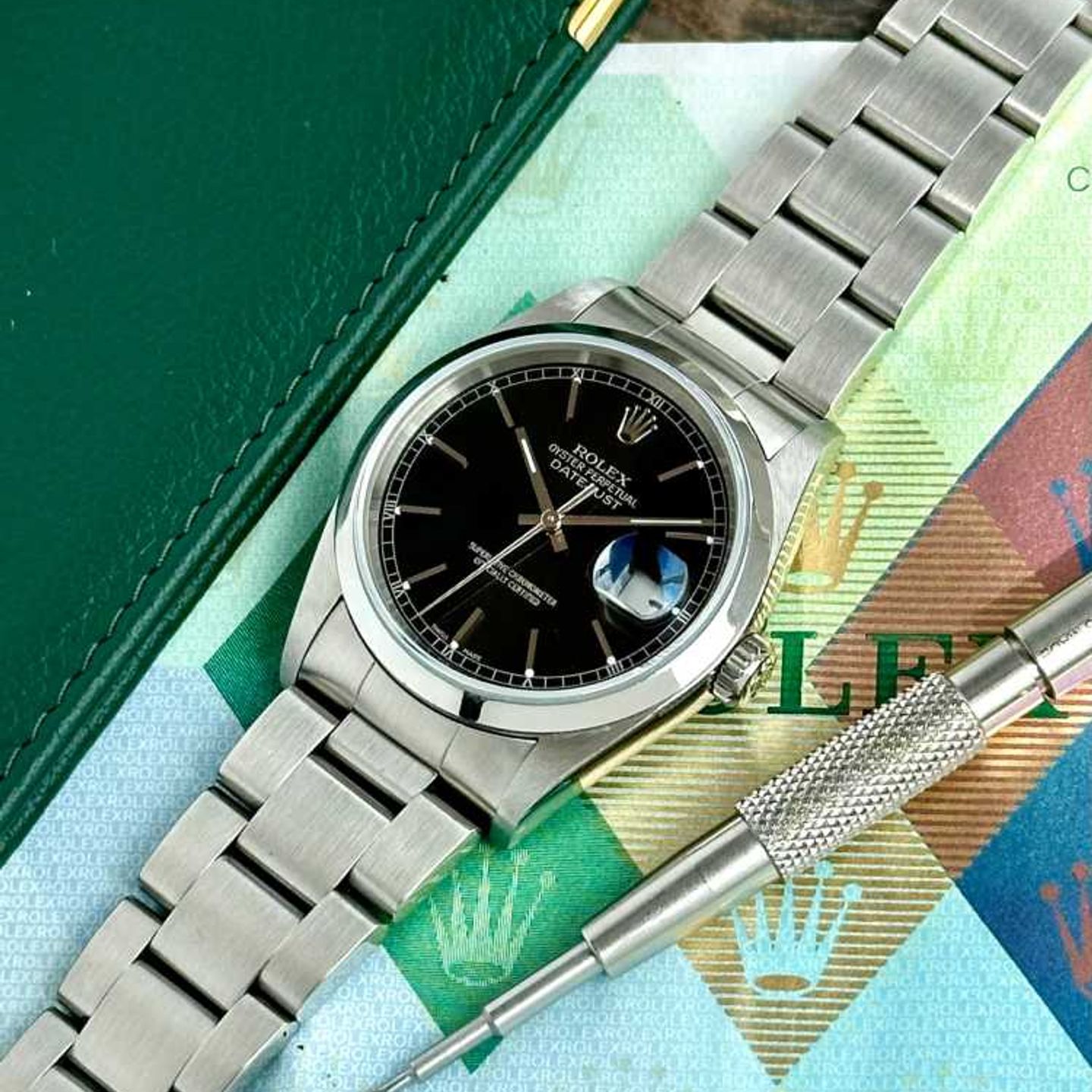 Rolex Datejust 36 16200 (2004) - Zwart wijzerplaat 36mm Staal (5/8)