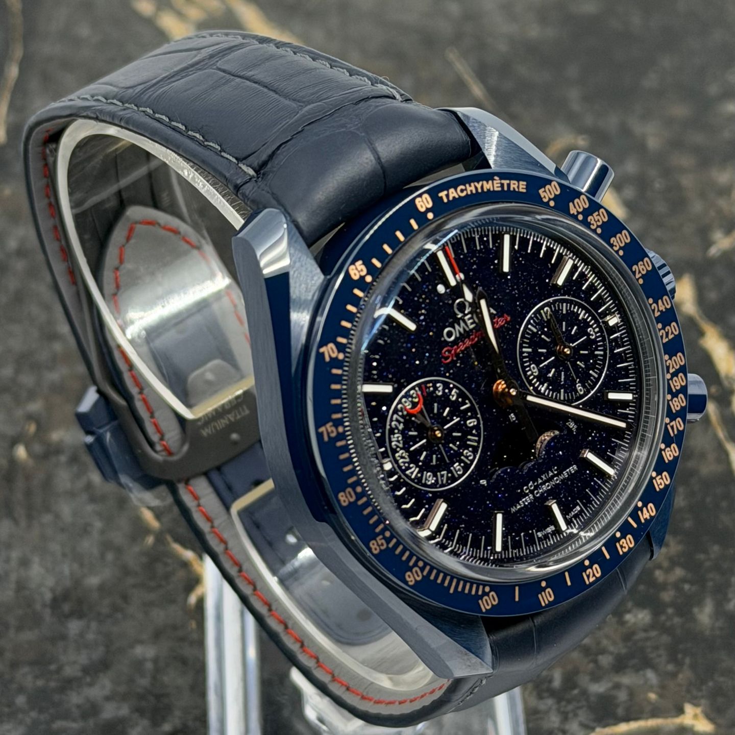 Omega Speedmaster Moonphase 304.93.44.52.03.002 (2026) - Blauw wijzerplaat 44mm Keramiek (5/8)