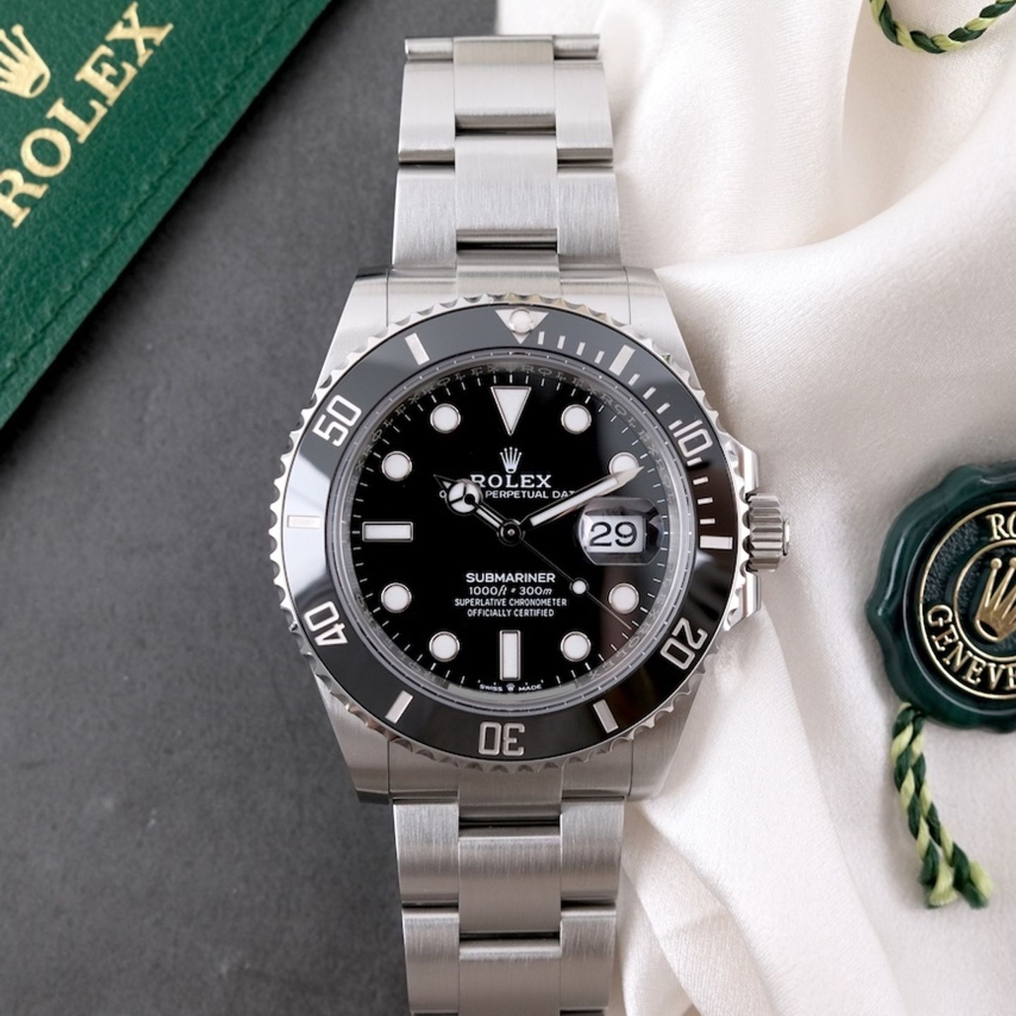 Rolex Submariner Date 126610LN - (1/8)