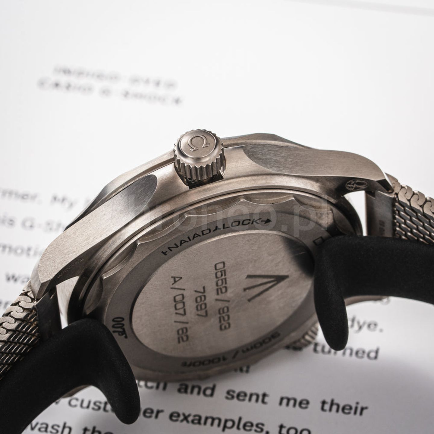 Omega Seamaster Diver 300 M 210.90.42.20.01.001 (2025) - Bruin wijzerplaat 42mm Titanium (7/8)