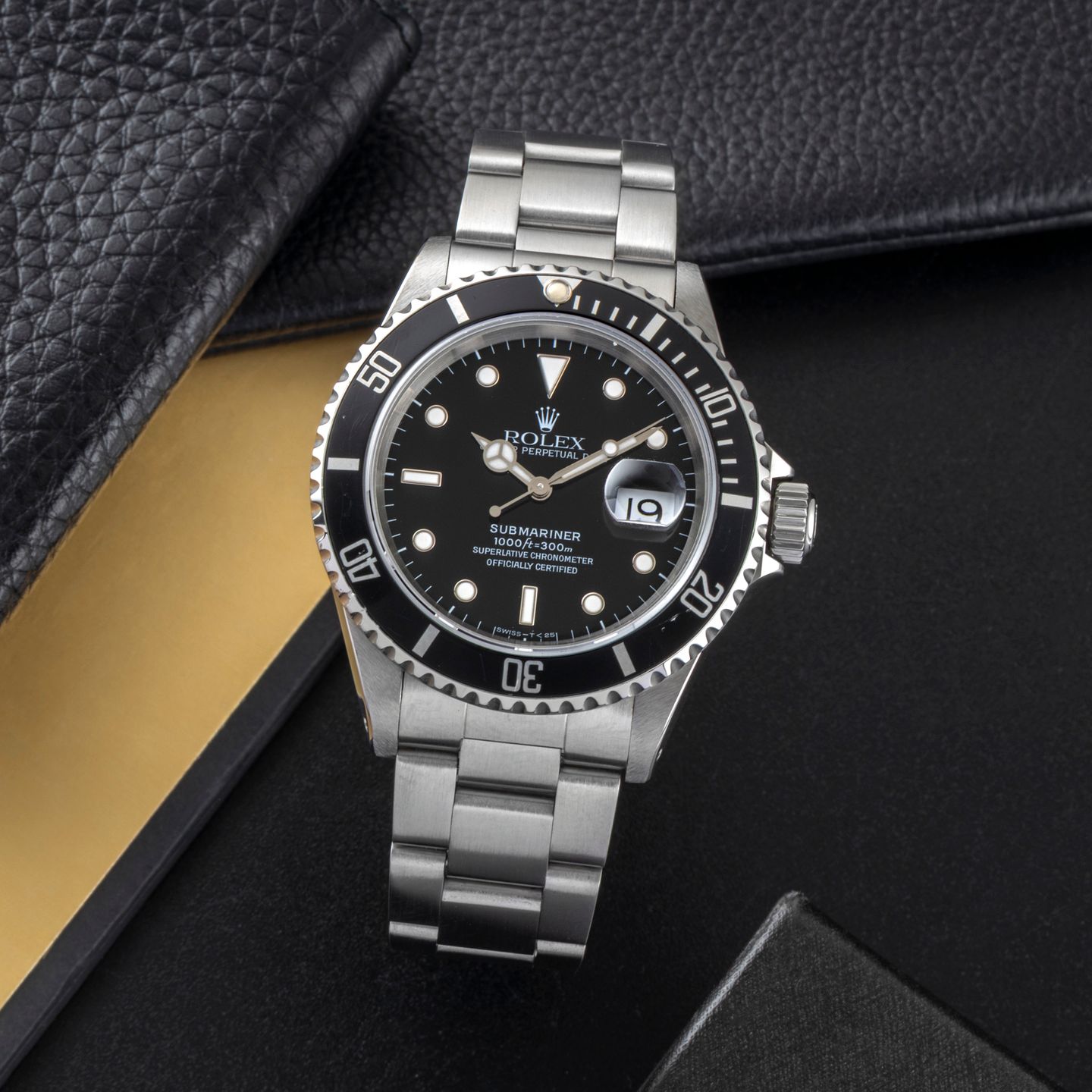 Rolex Submariner Date 16610 (1993) - Zwart wijzerplaat 40mm Staal (1/8)