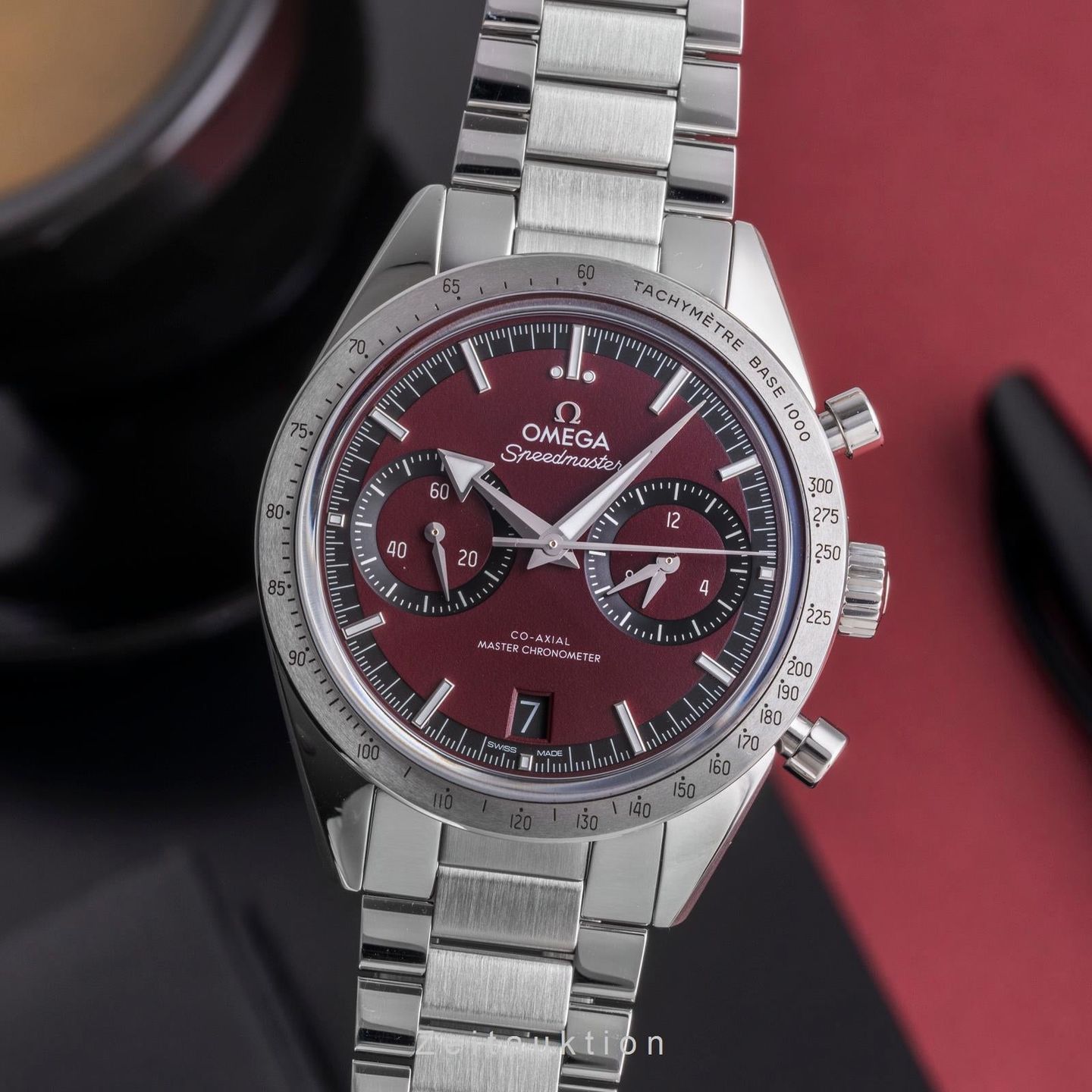 Omega Speedmaster '57 332.10.41.51.11.001 (Unknown (random serial)) - Red dial 41 mm Steel case (1/8)
