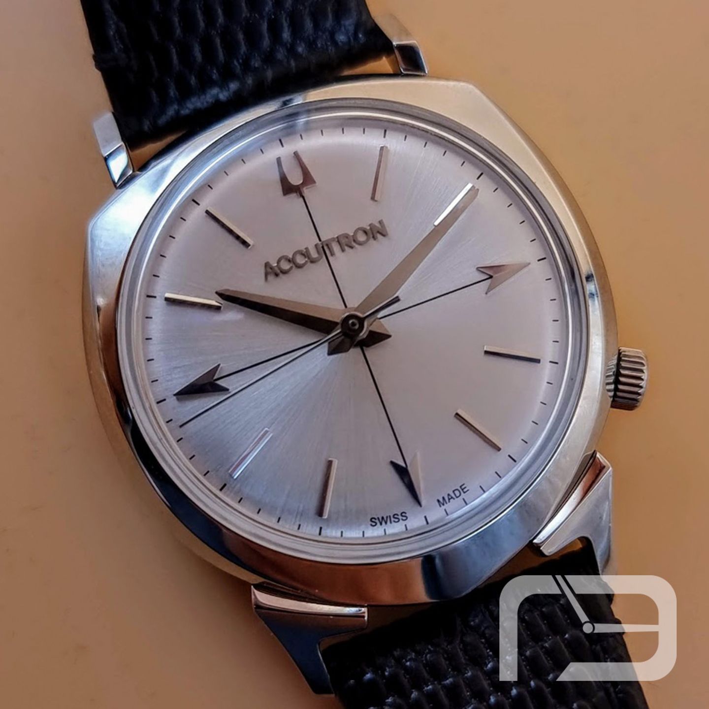 Bulova Accutron 2SW6A001 (2024) - Zilver wijzerplaat 33mm Staal (2/8)