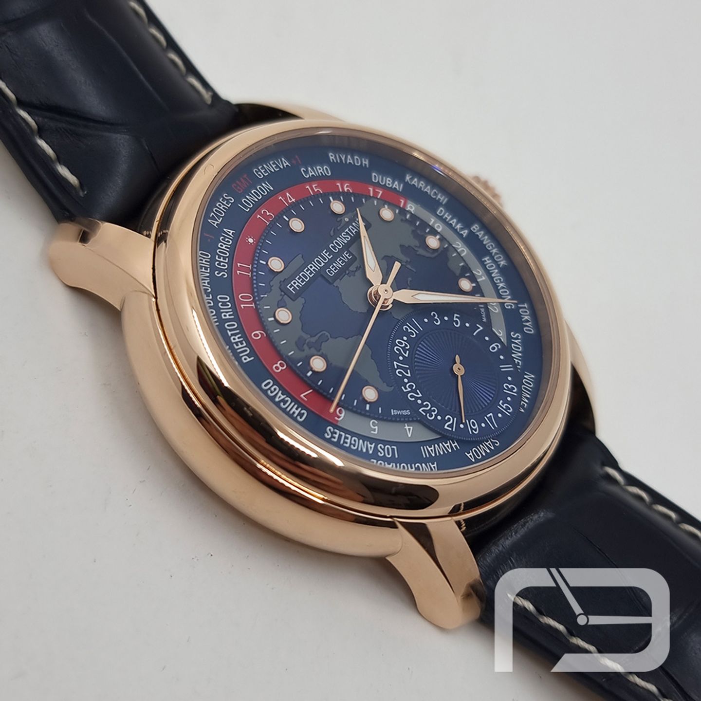 Frederique Constant Manufacture Worldtimer FC-718NRWM4H9 (2024) - Blue dial 42 mm Rose Gold case (4/8)