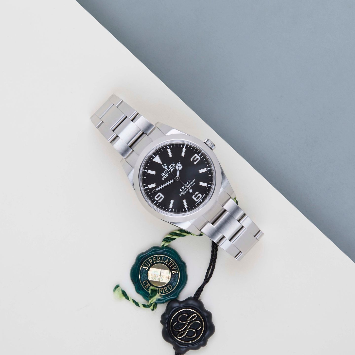 Rolex Explorer 214270 (2020) - Zwart wijzerplaat 39mm Staal (2/8)