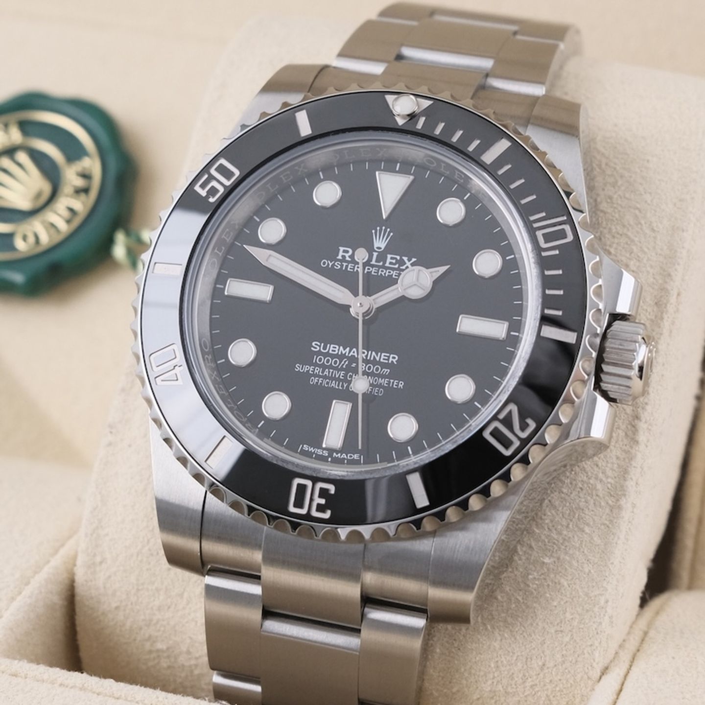 Rolex Submariner No Date 114060 (2019) - Black dial 40 mm Steel case (4/8)