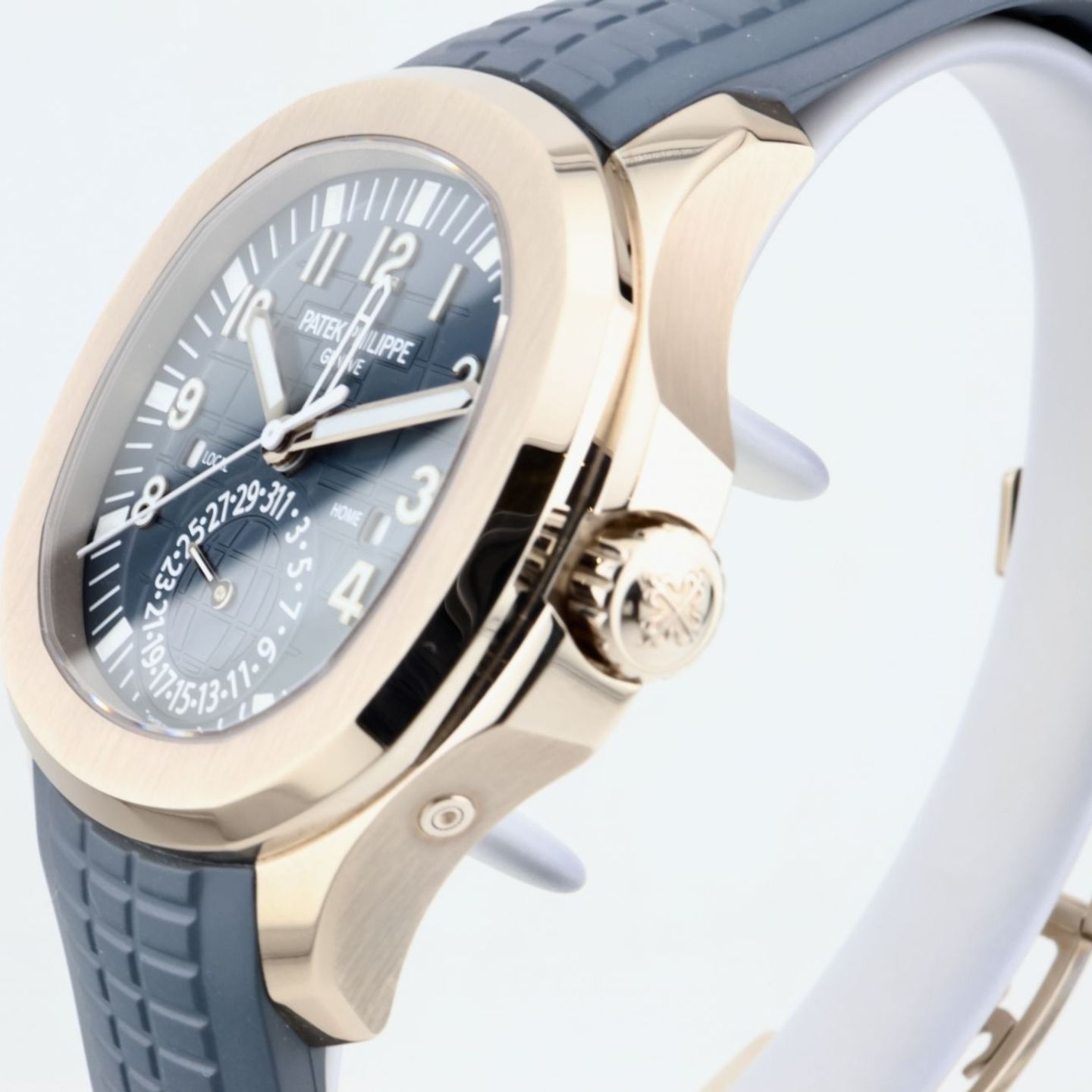 Patek Philippe Aquanaut 5164G-001 (2024) - Blue dial 40 mm White Gold case (3/8)