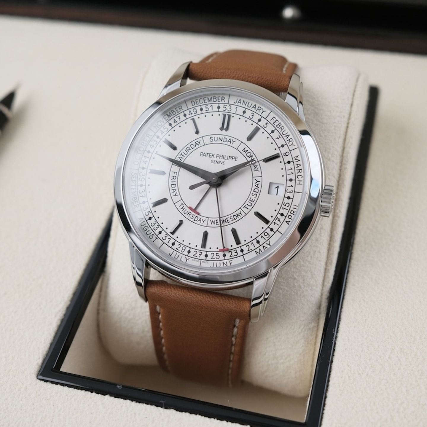 Patek Philippe Calatrava 5212A-001 - (2/8)