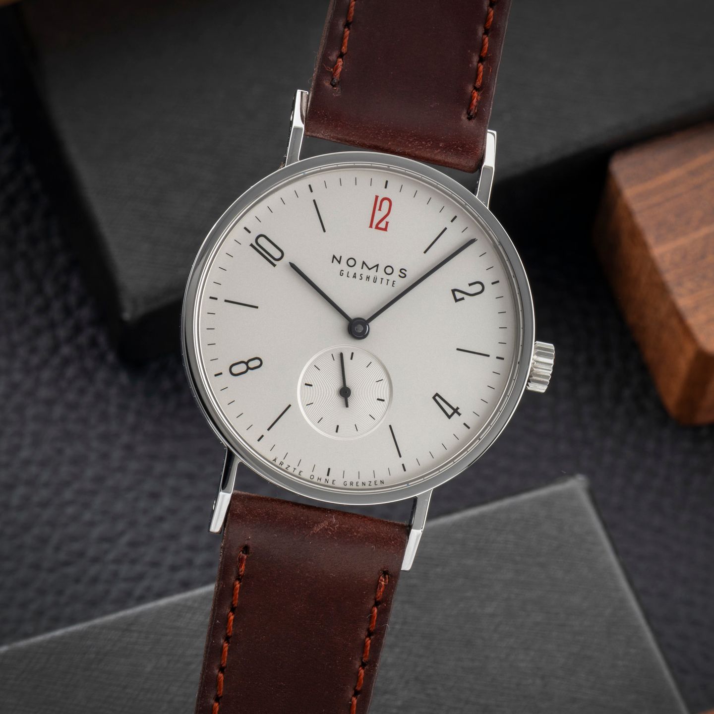 NOMOS Tangente 38 164.S1 (Unknown (random serial)) - White dial 38 mm Steel case (3/8)