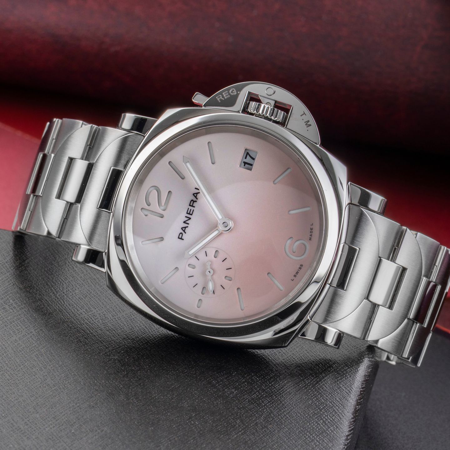 Panerai Luminor Due PAM01319 (Unknown (random serial)) - Pink dial 38 mm Steel case (2/8)