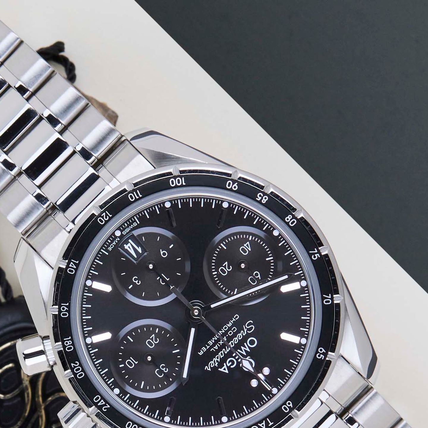 Omega Speedmaster 324.30.38.50.01.001 - (4/8)